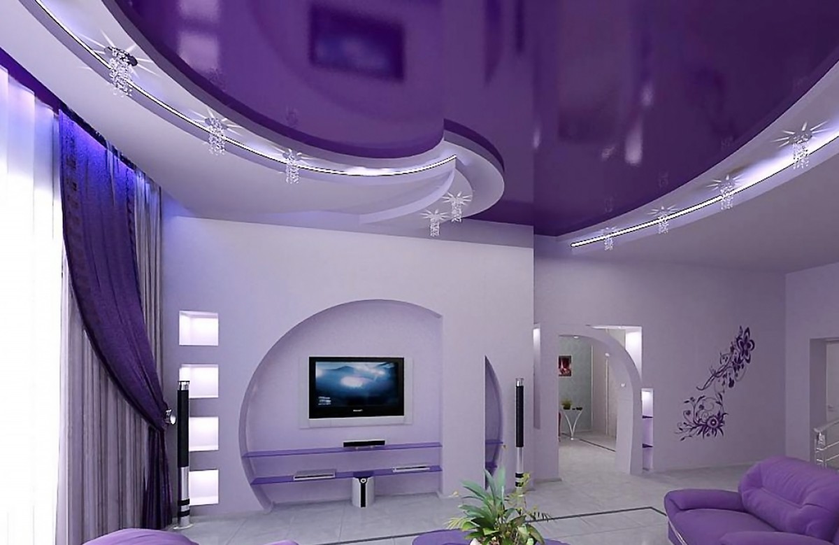 Фиолетовый глянцевый натяжной потолок в коробе из гипсокартона
