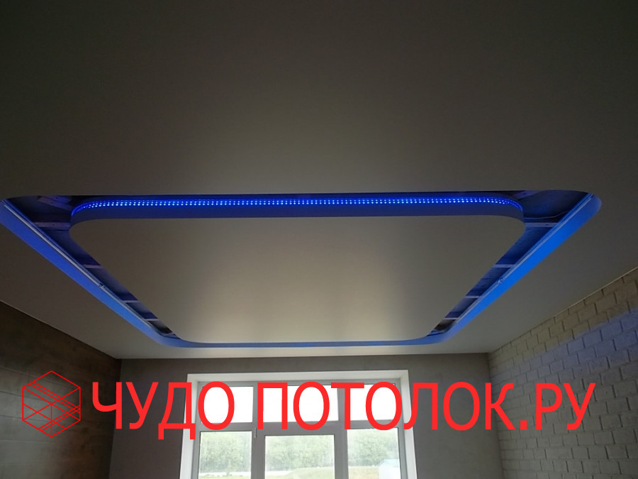 Двухуровневый натяжной потолок квадрат в квадрате с синей светодиодной подсветкой
